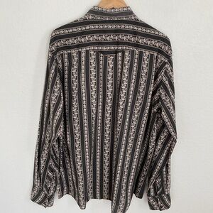 Southern Threads UNISEX Western Charcoal and White Striped Shirt SIZE XXL